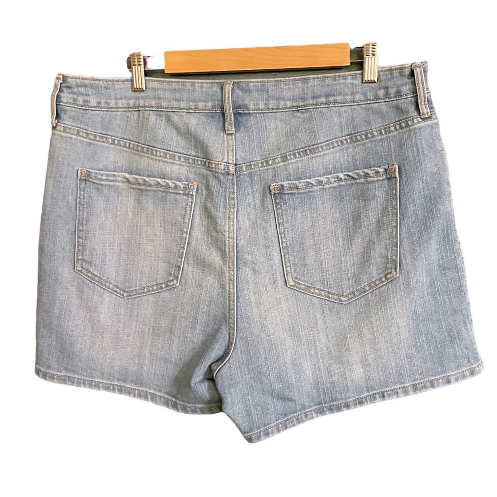 Old Navy Blue Lightwash Distressed High Rise Shorts Size 16 - Picture 2 of 4